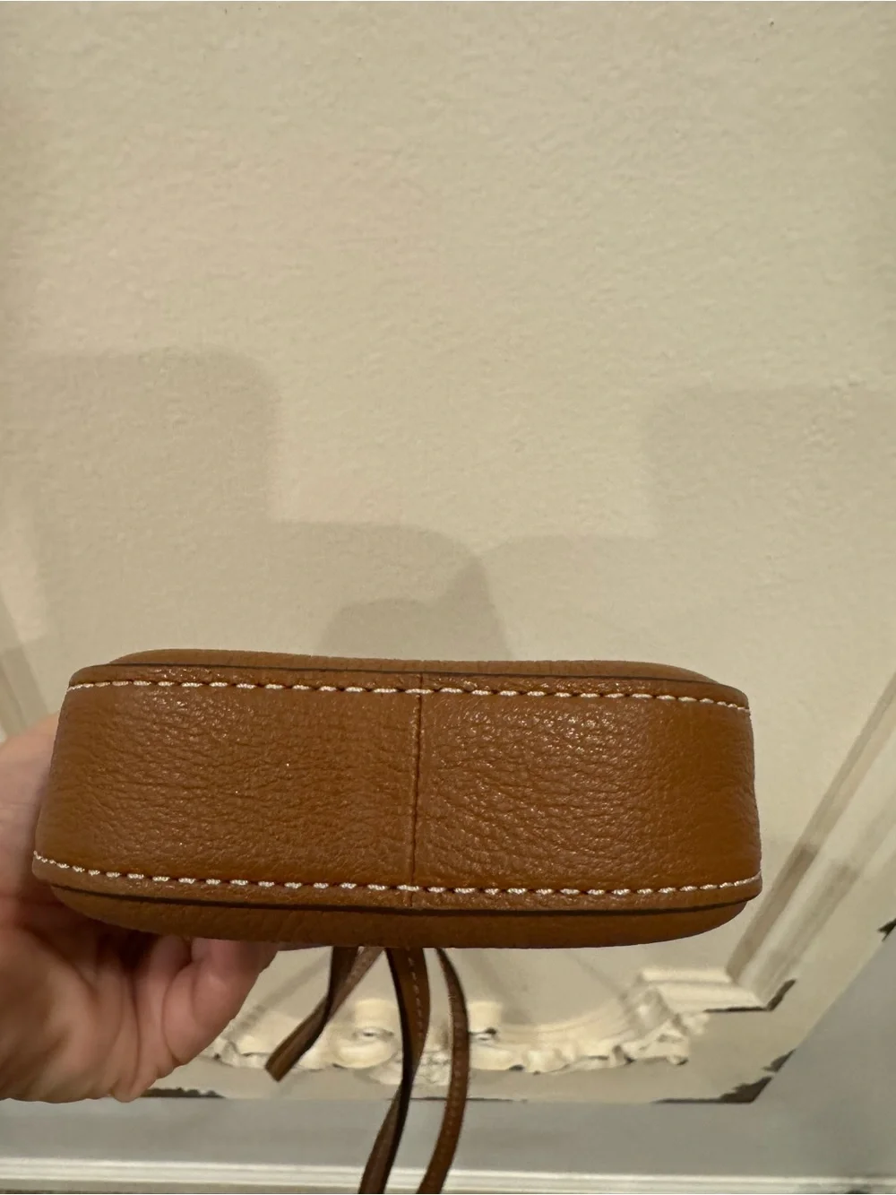 Tory Burch Tan Pebbled Leather Crossbody Phone Pouch with Gold Logo